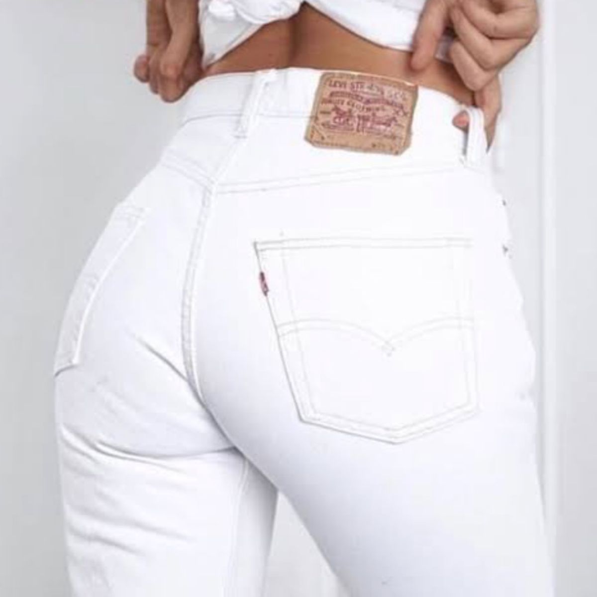 Calça branca sales levis feminina