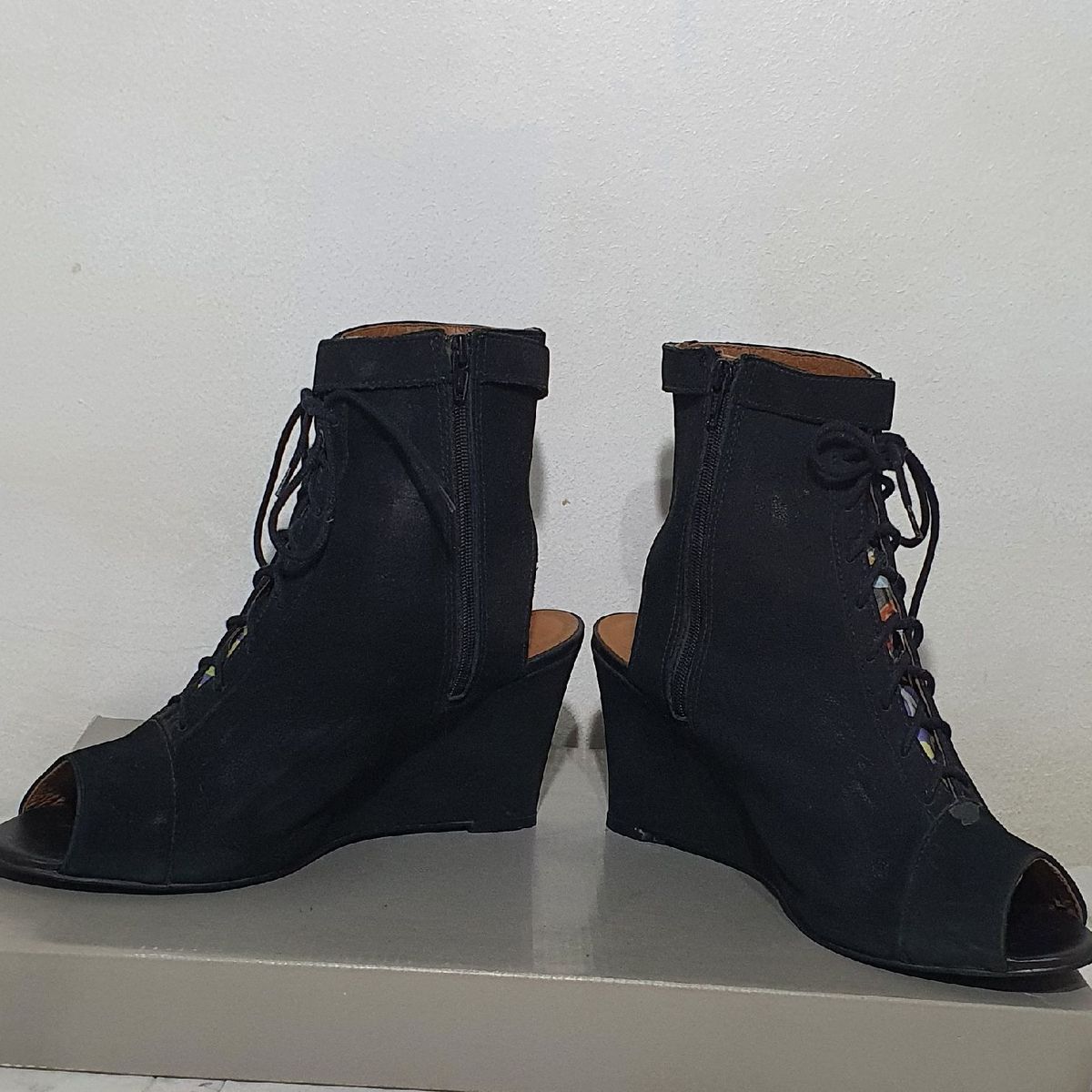 bota cano curto de saltinho