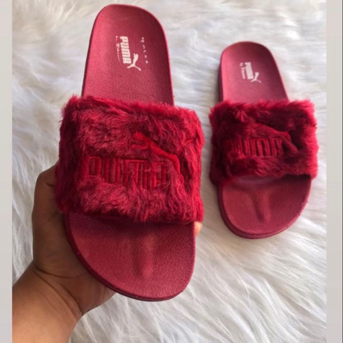 chinelo da puma peludo