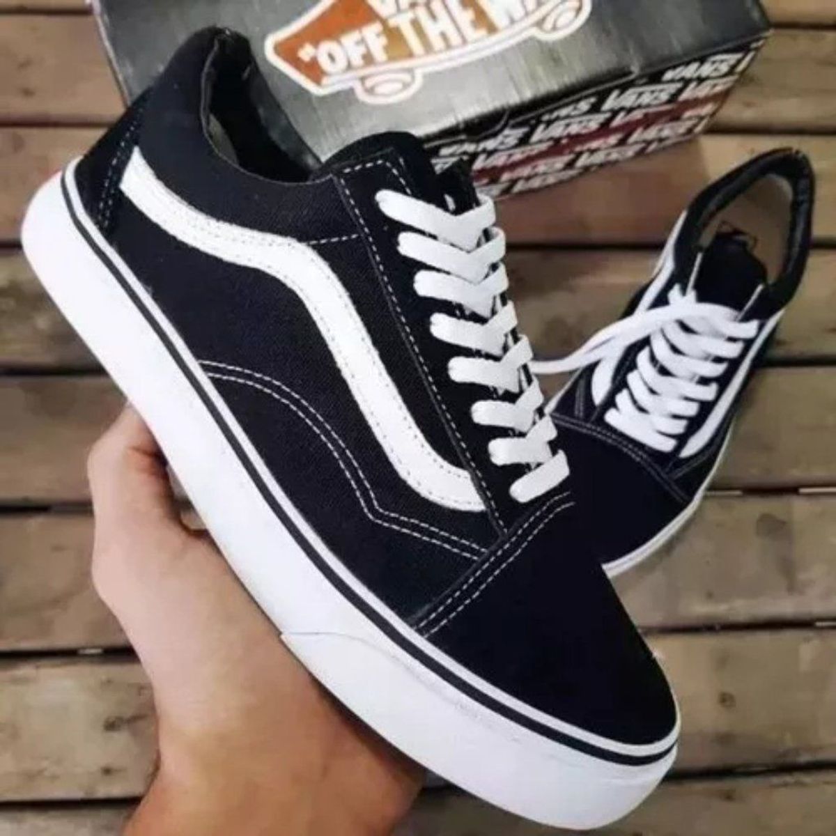 primeiro tenis da vans