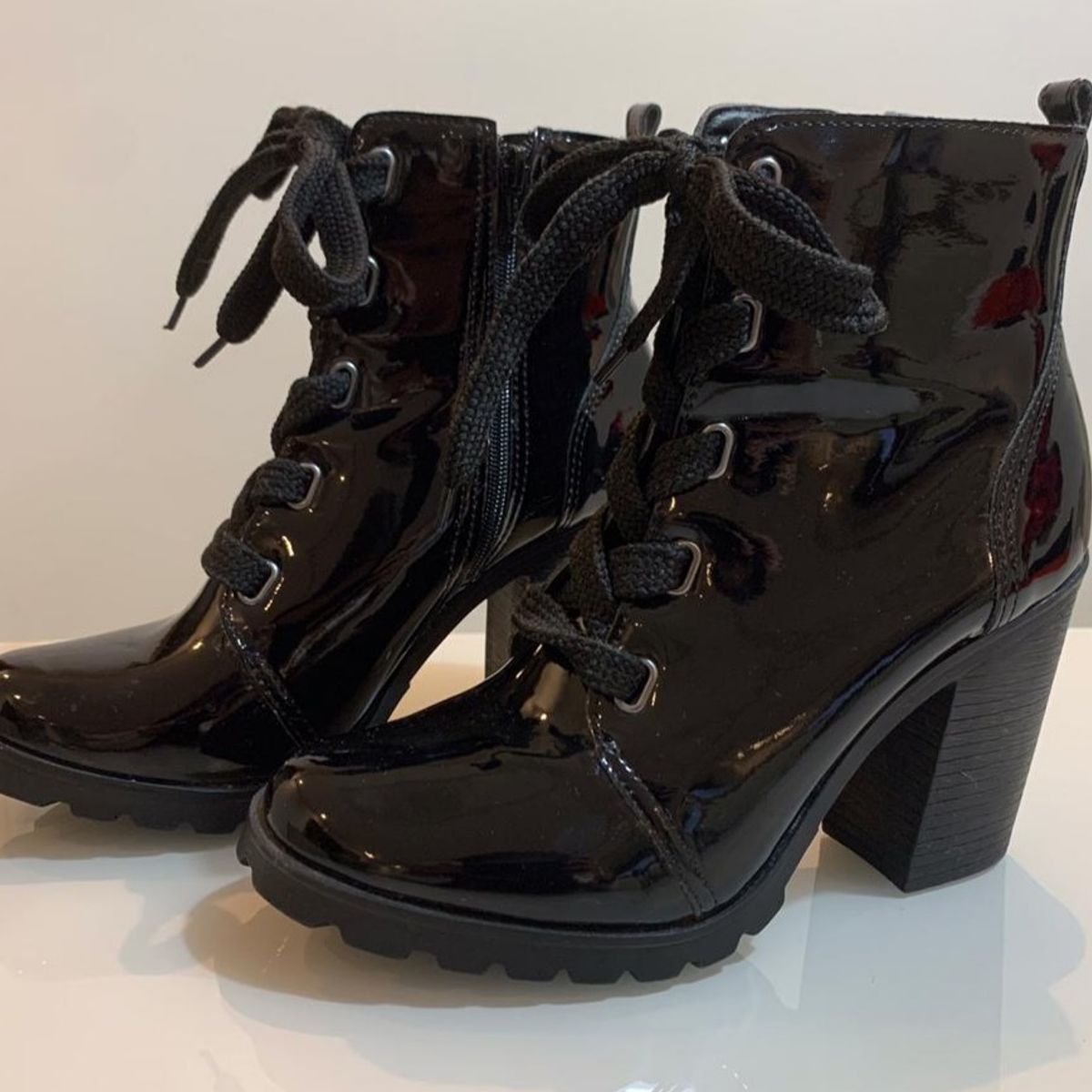 bota cano curto renata mello