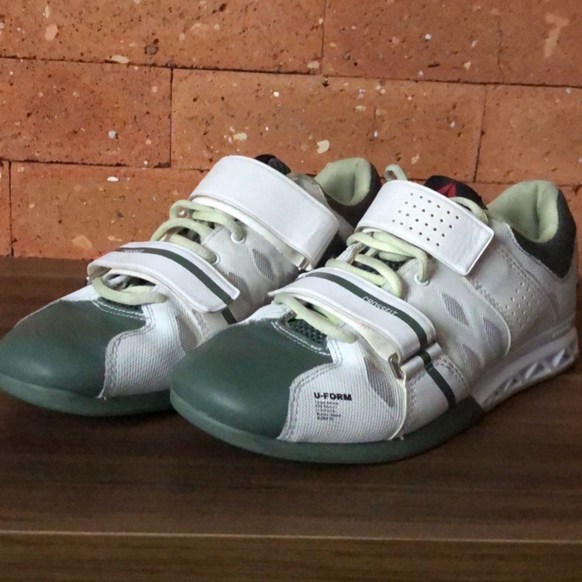 tenis levantamento de peso reebok