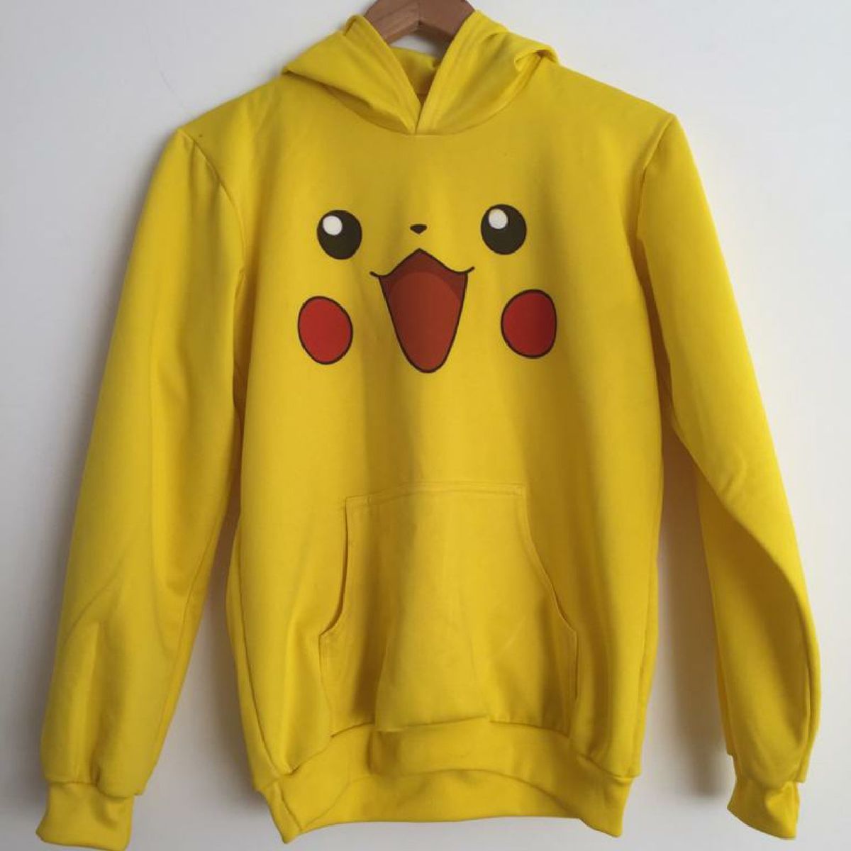 casaco do pikachu masculino