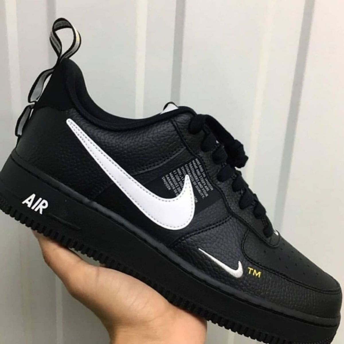 nike air force 1 07 lv8 utility preto