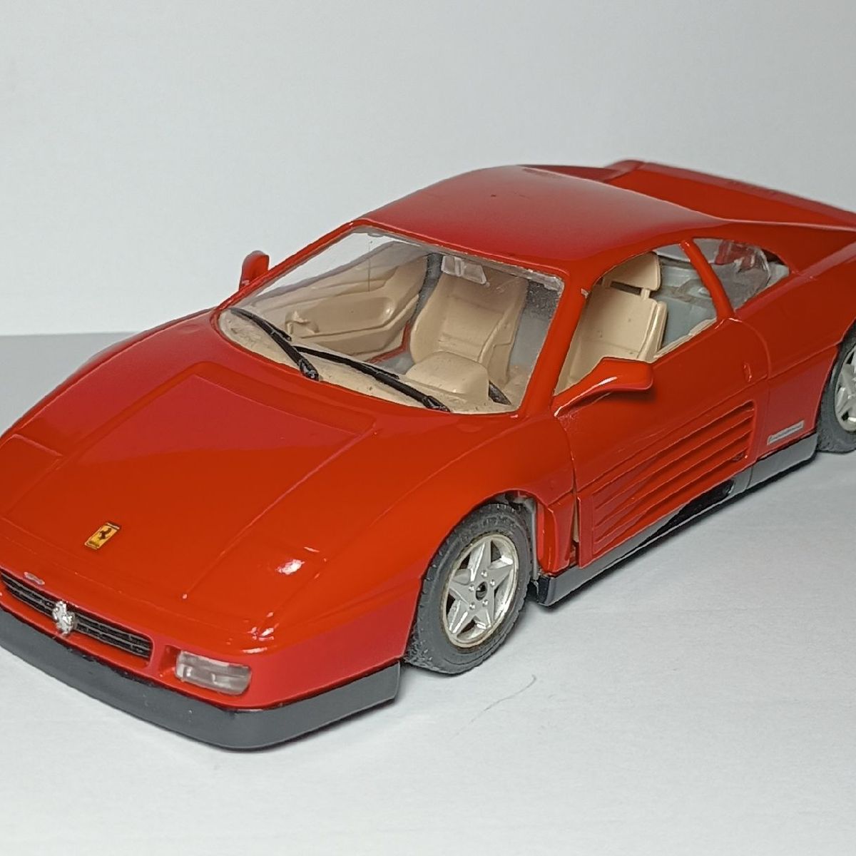 Carrinho Ferrari 348 Burago Antiga - 1989 - 18cm | Ferrari Usado