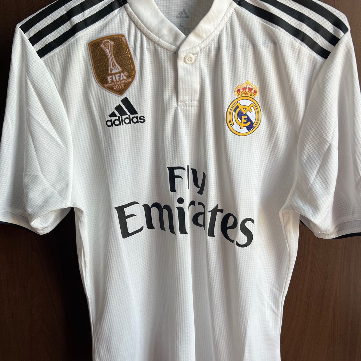 Jaqueta do best sale real madrid 2018