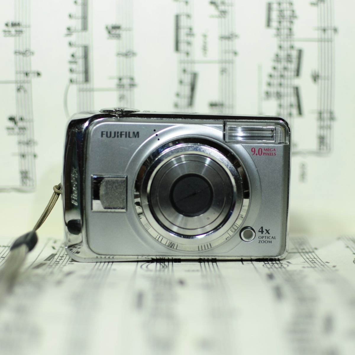 FUJIFILM FinePix A900 デジタルカメラ Amazon.co.jp: FUJIFILM デジタルカメラ FinePix(ファインピックス