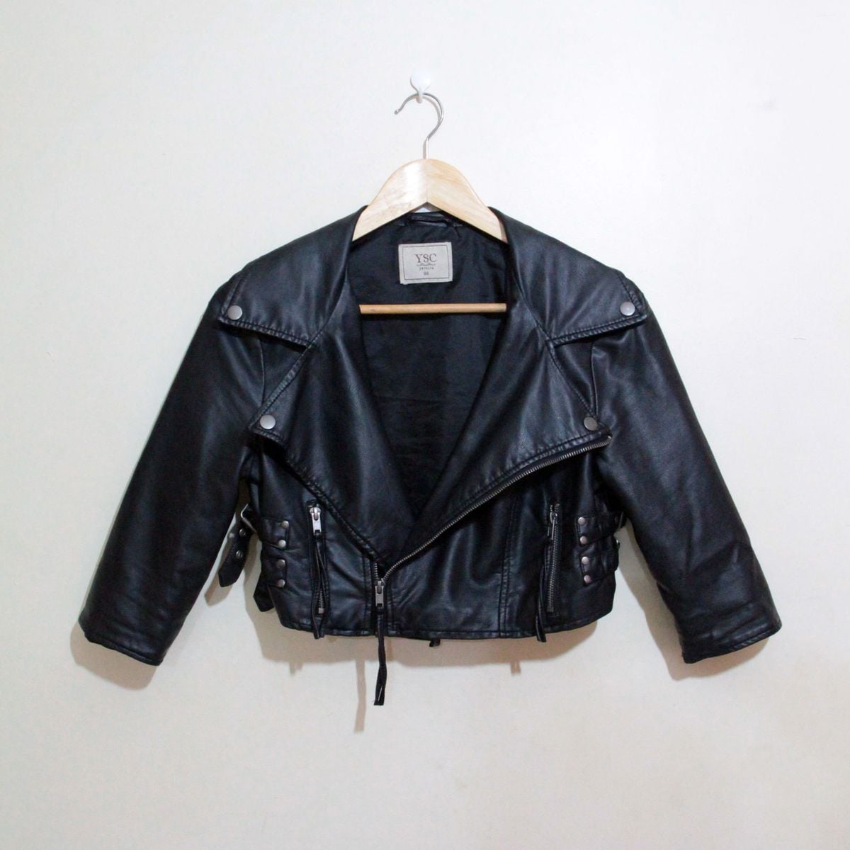 jaqueta de couro cropped