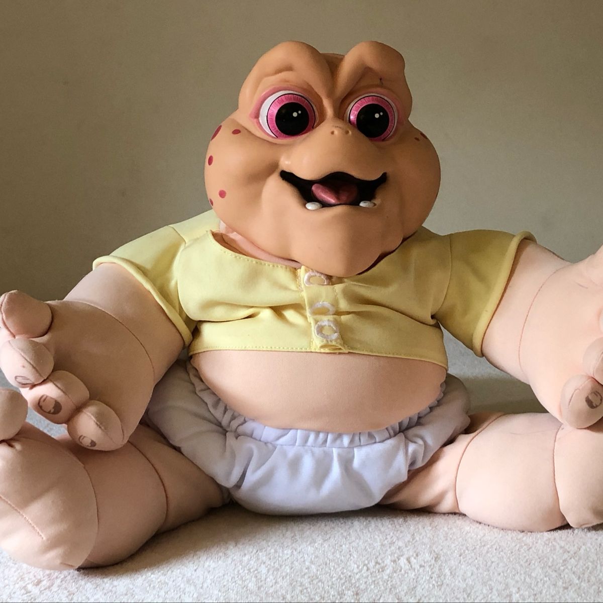 Boneco Antigo Baby Família Dinossauro - No Estado