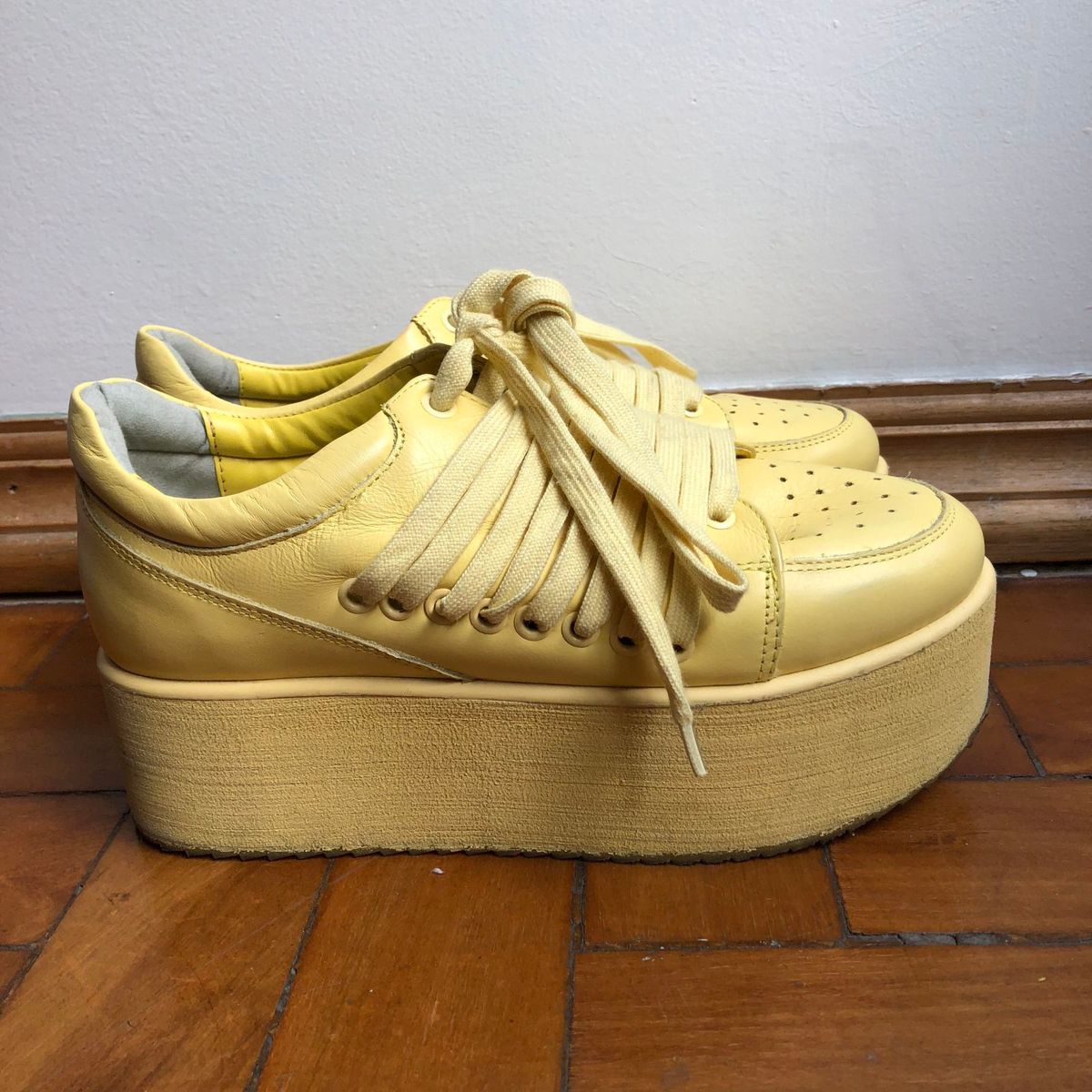 tenis farm amarelo
