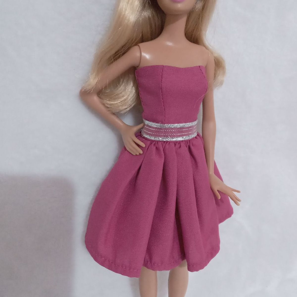 BARBIE OUTFIT GOLDEN Necklace Fashion Fever De 2004 H0906 Nrfb EUR 29,00 - FR