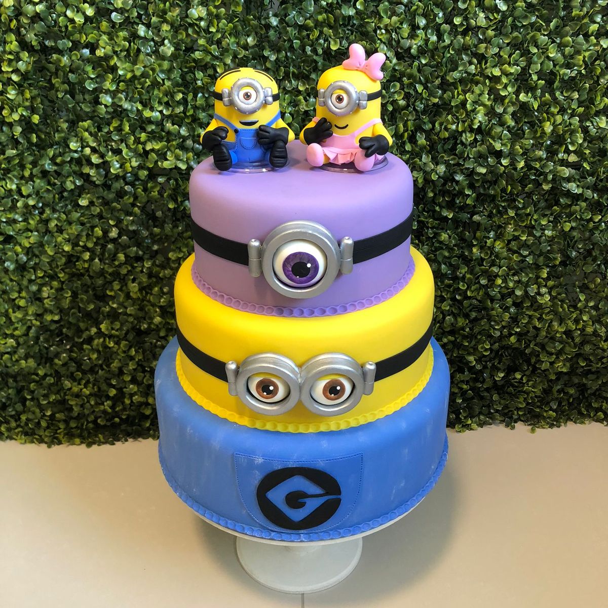 Topo de Bolo Minions Menina