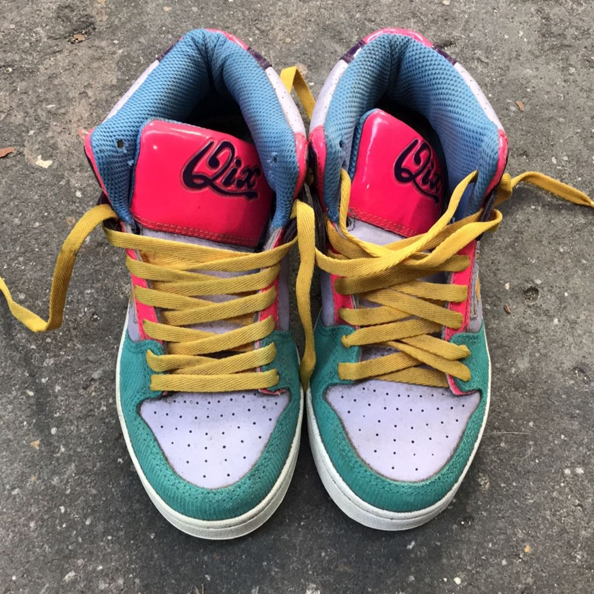 tenis qix branco cano alto