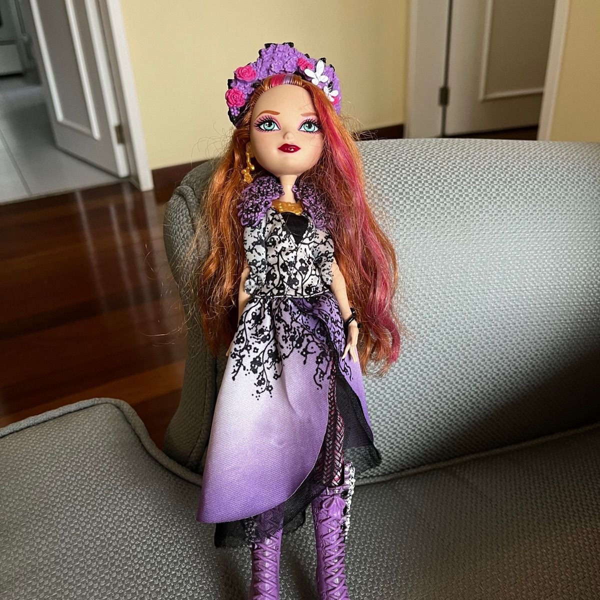 Boneca Ever After High Holly O' Hair - Mattel - A sua Loja de Brinquedos, 10% Off no Boleto ou PIX