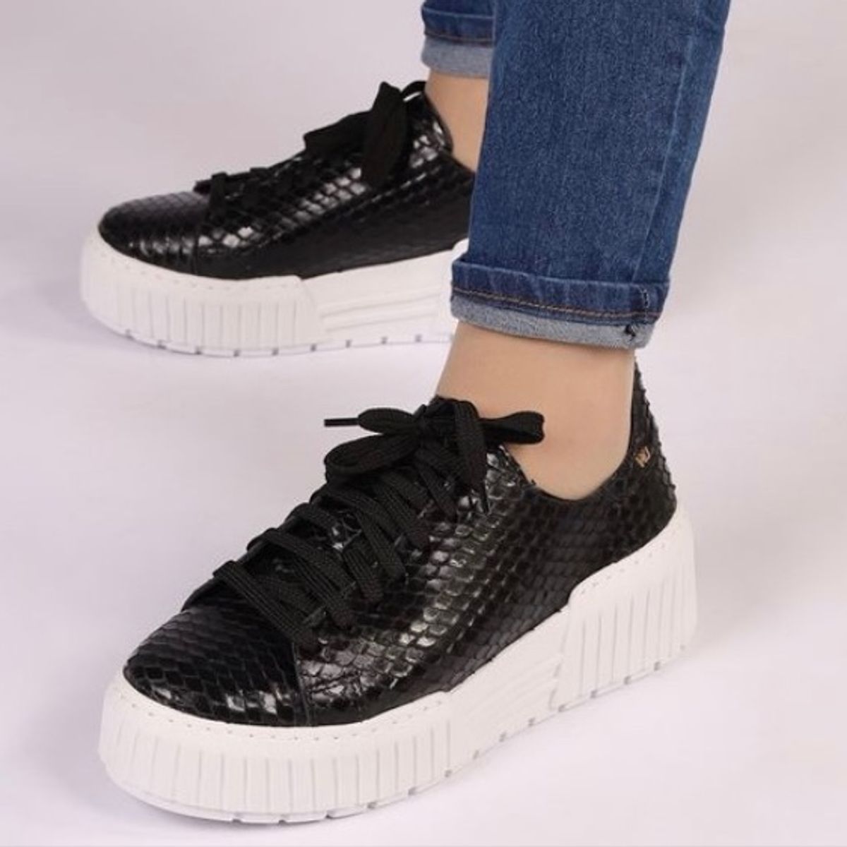 Tenis Wj Couro Tenis Feminino Wj Usado Enjoei