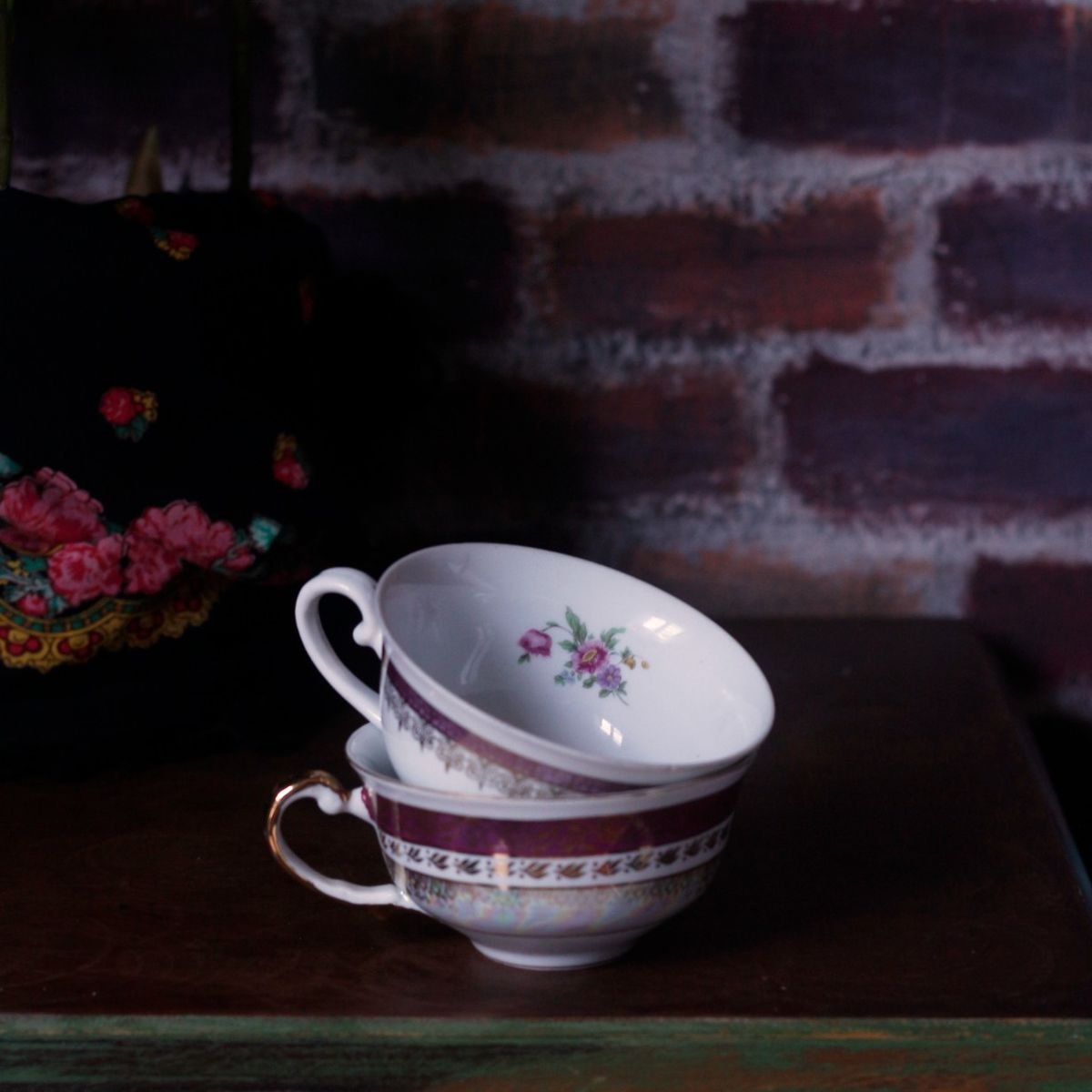 Conjunto Para Chá E Café Em Porcelana Steatita Paraná - Mundaréu - Não é só  um antiquário