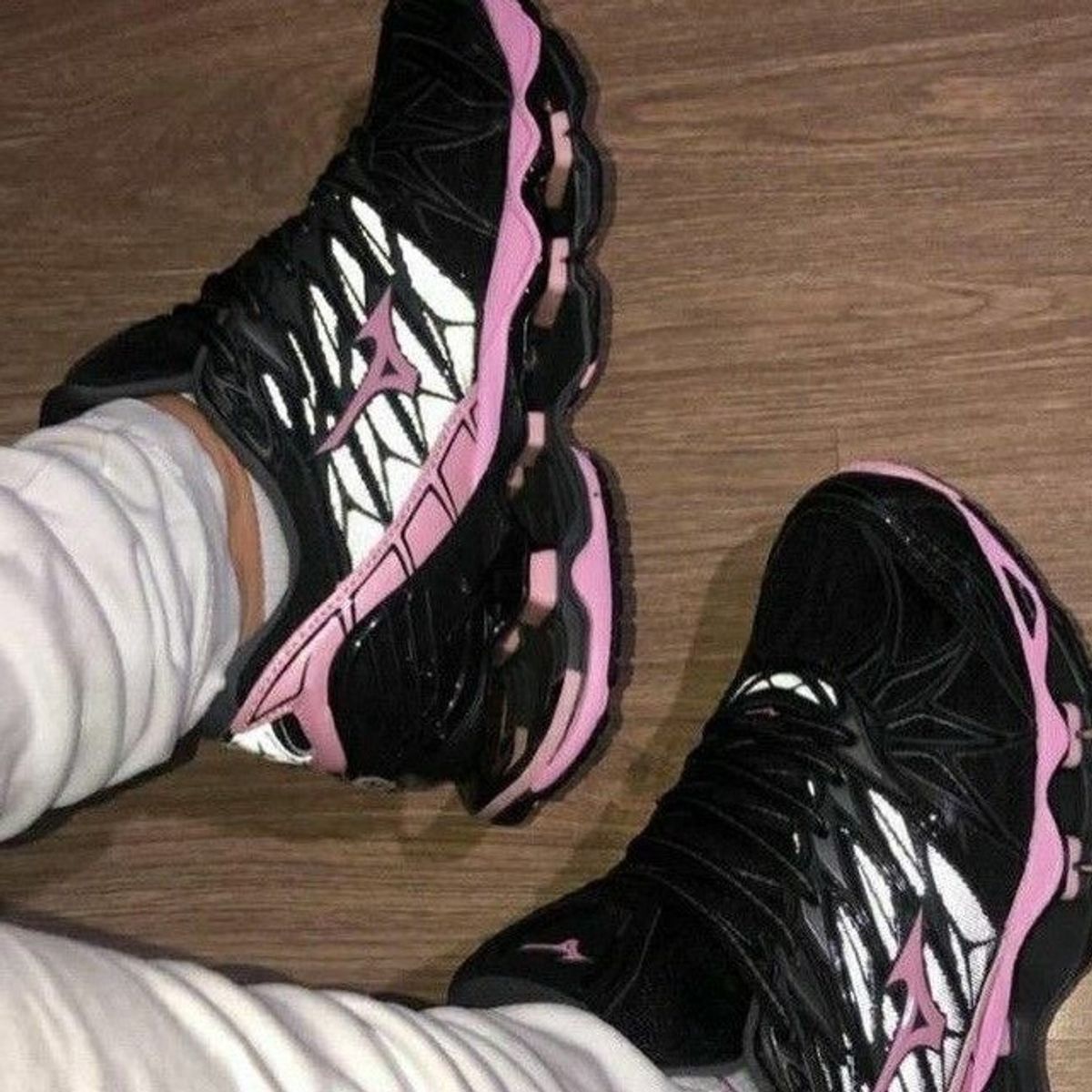 Mizuno 7 preto e hot sale rosa