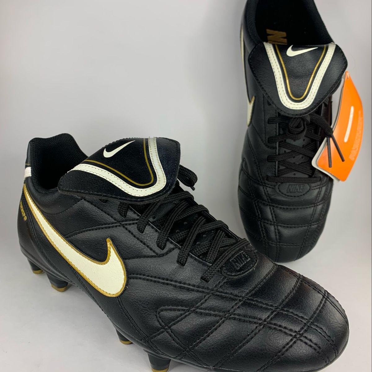 Chuteira best sale nike tiempo