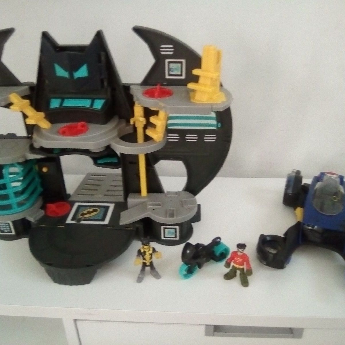 Kit De Brinquedos Com 1 Boneco Batman Flying Friends + Lego Batman