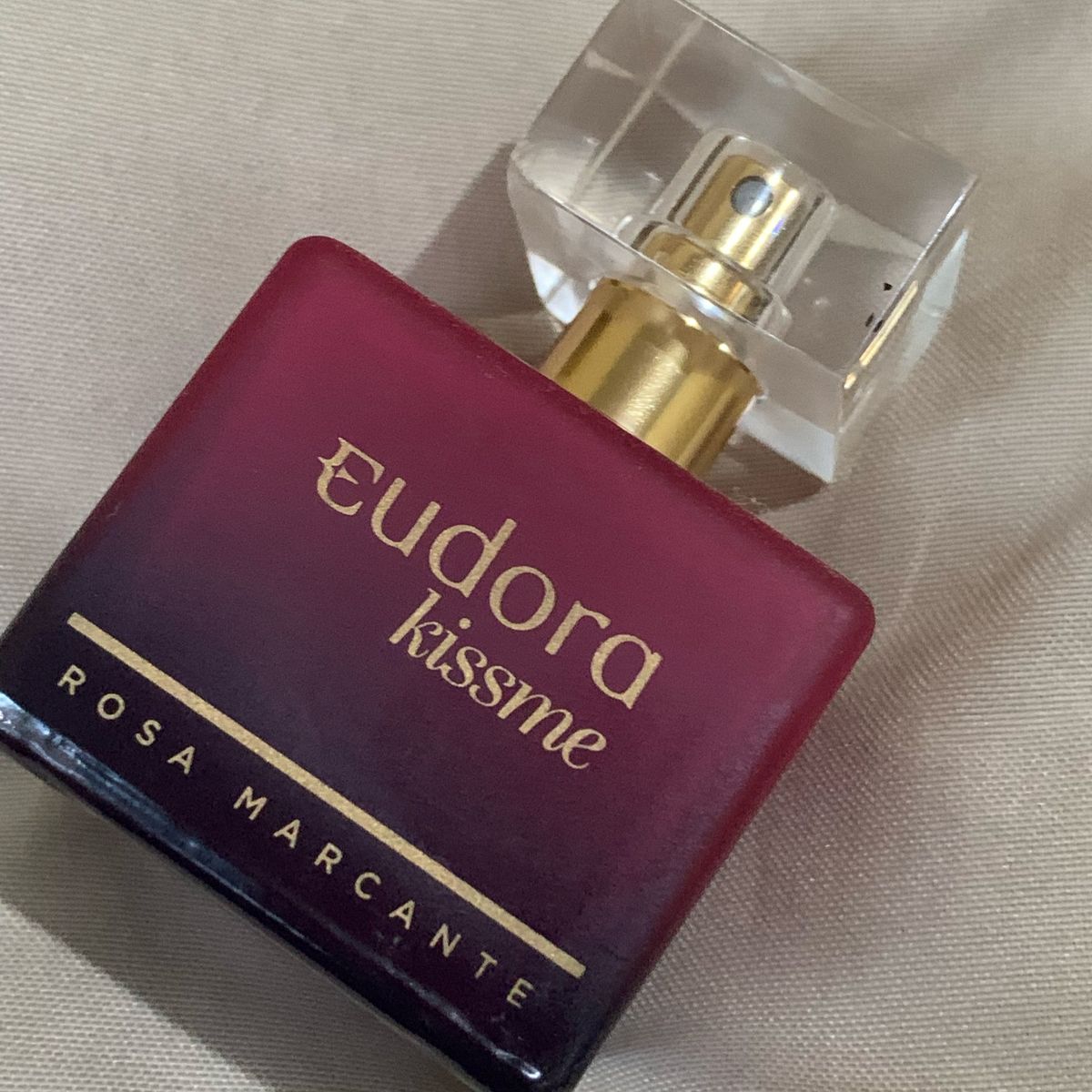 Descobrir 82+ imagem perfume eudora kiss me rosa marcante br