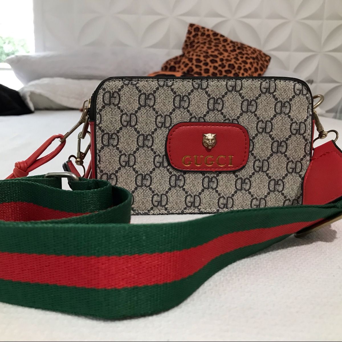 Bolsa Gucci Original com Nota Fiscal e Caixa, Bolsa de Ombro Feminina Gucci  Usado 82286581