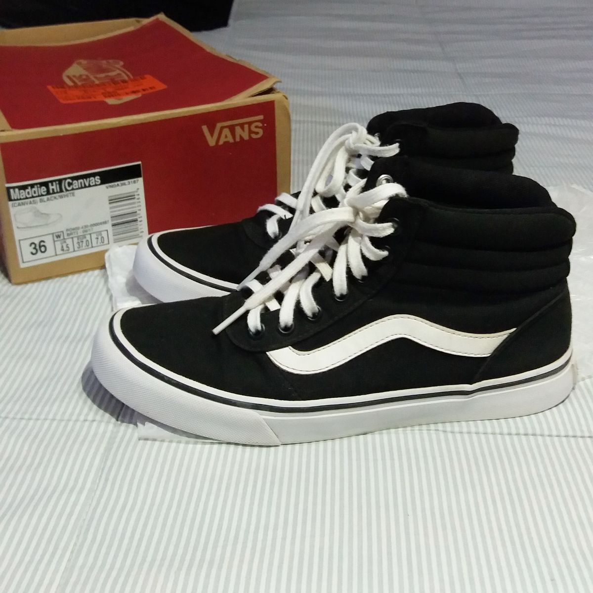 vans maddie preto