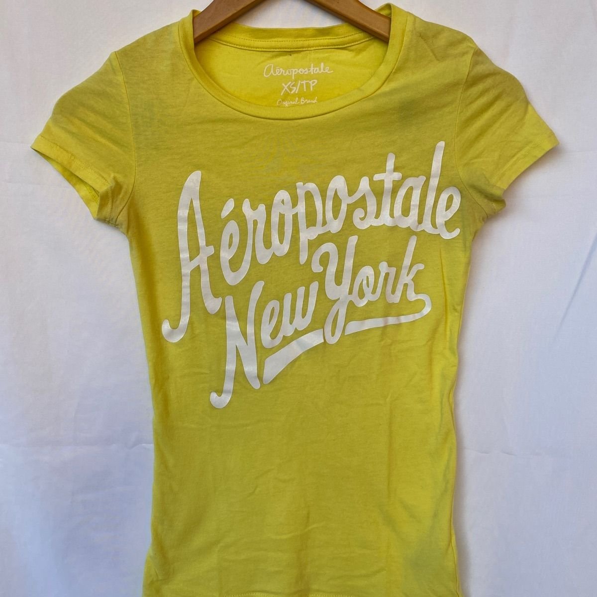 Camiseta Aeropostale Logo Amarela - Compre Agora