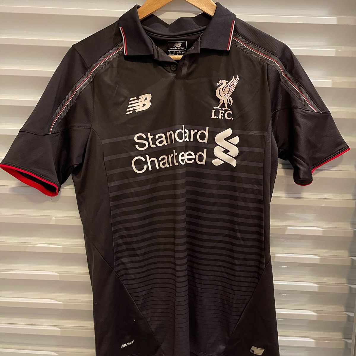 Camisa New Balance Liverpool Away Roupa Esportiva Masculino New Balance Usado 75982688 enjoei