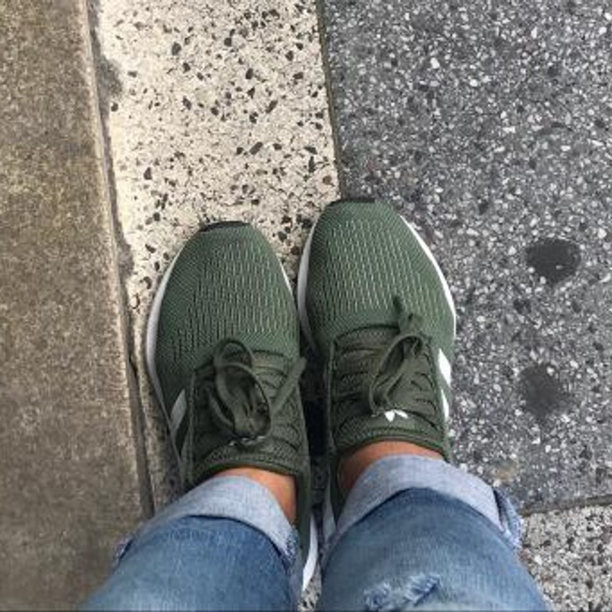 tênis adidas originals swift run verde