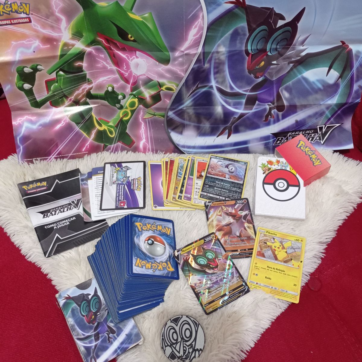 Jogo de Cartas - Cards - Pokémon - Baralho de Batalha V - Lycanroc