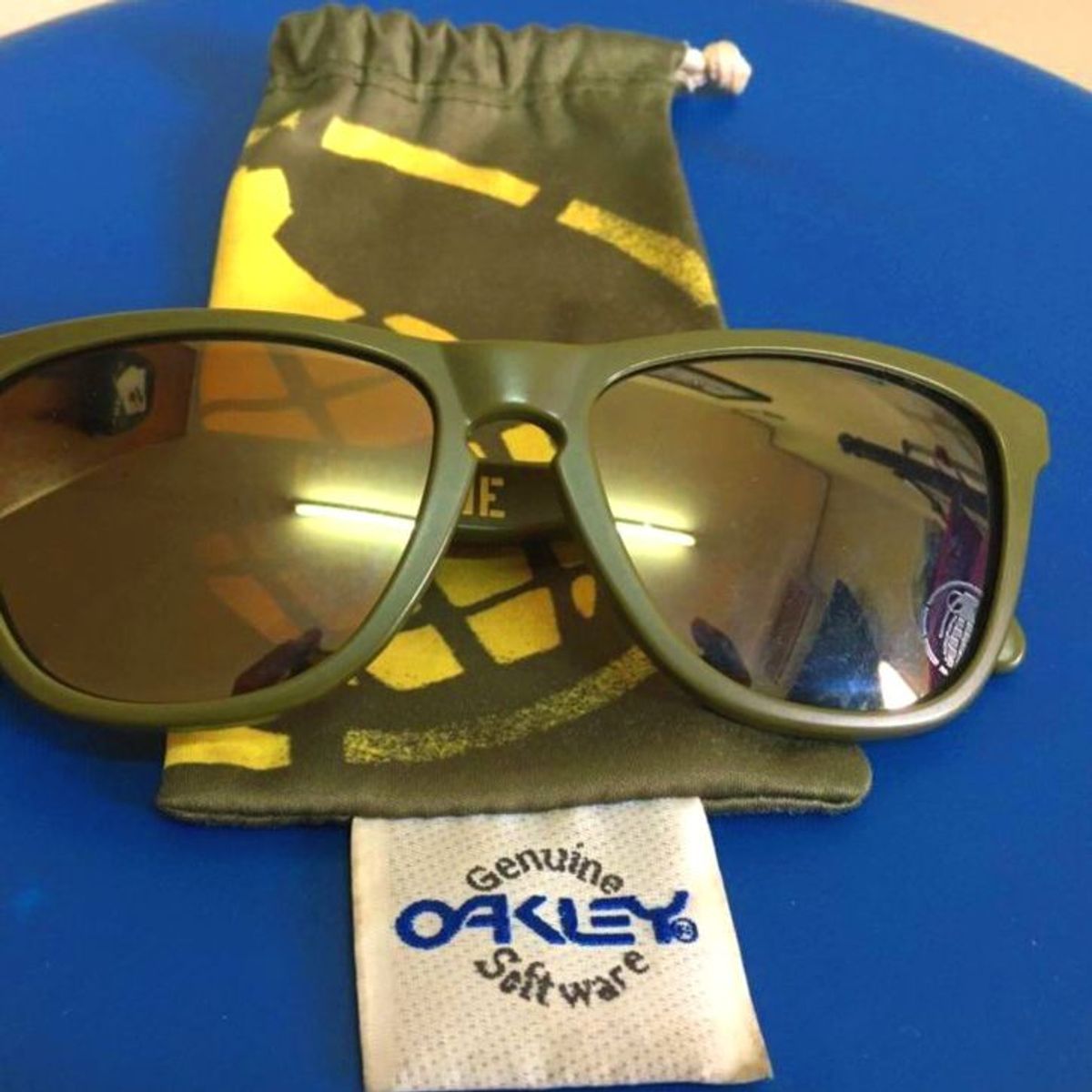 Oakley best sale frogskin grenade