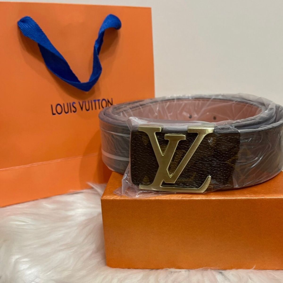 Corta Vento Sobretudo Louis Vuitton+ Cinto | Casaco Feminino Louis Vuitton  Nunca Usado 36723259 | enjoei