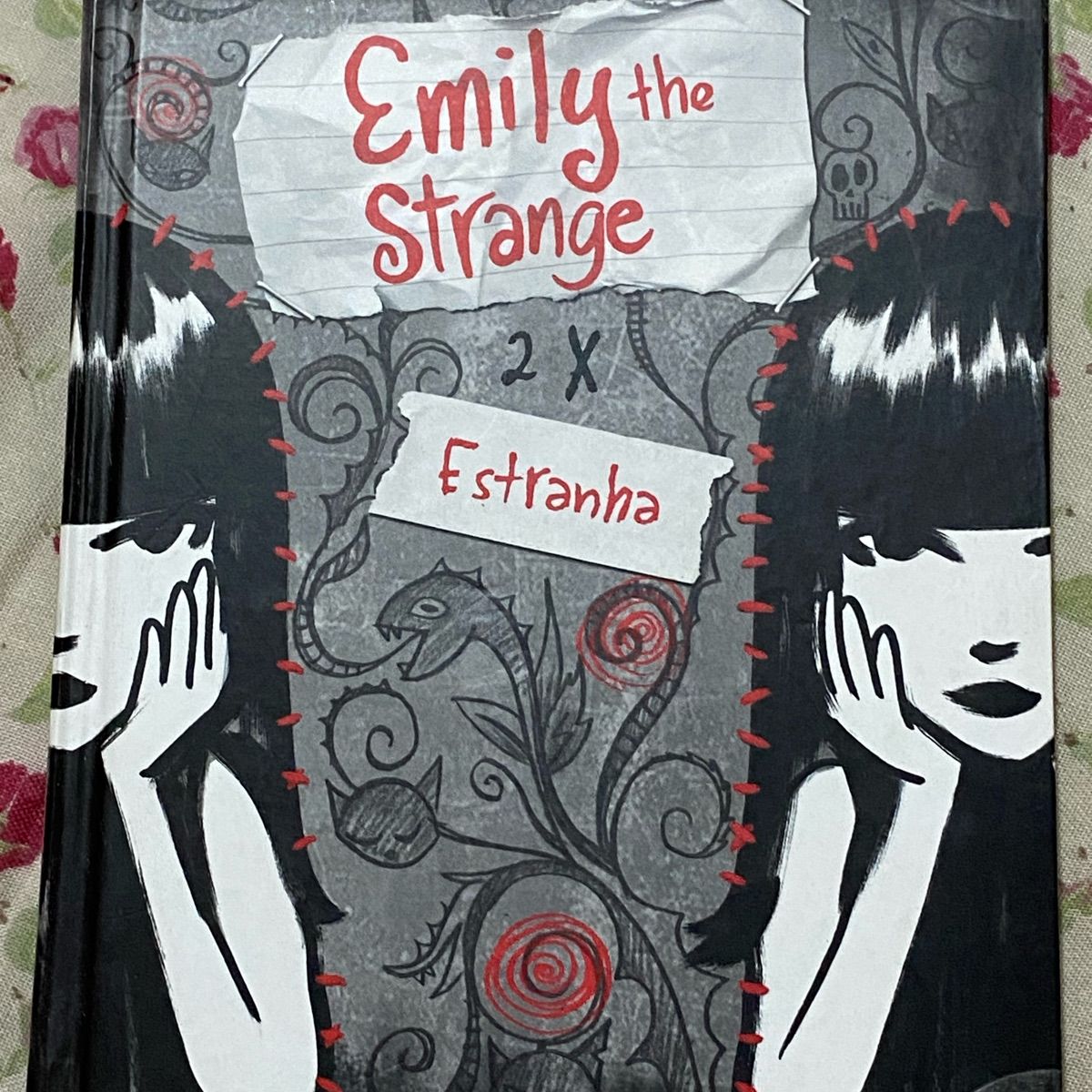 Vintage Emily The Strange メッセンジャー　希少 Emily The Strange Livro | Produto Vintage e Retro Usado 97116217