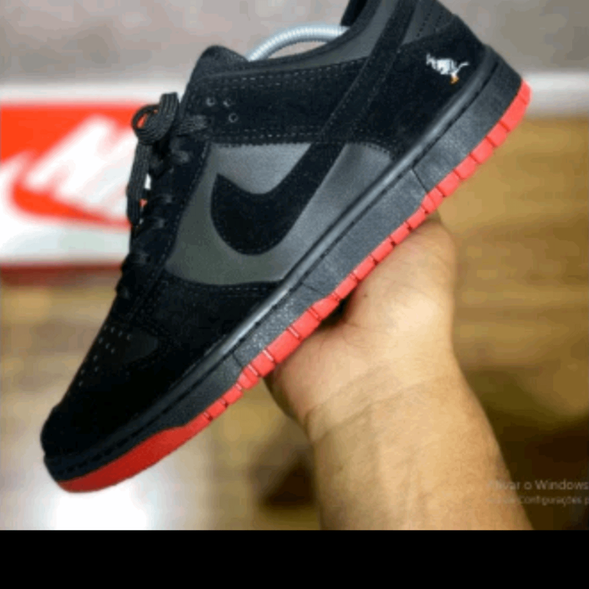 【最終価格】 STAPLE ×Nike SB Dunk Pigeon Black 最終価格】 STAPLE ×Nike SB Dunk Pigeon Black