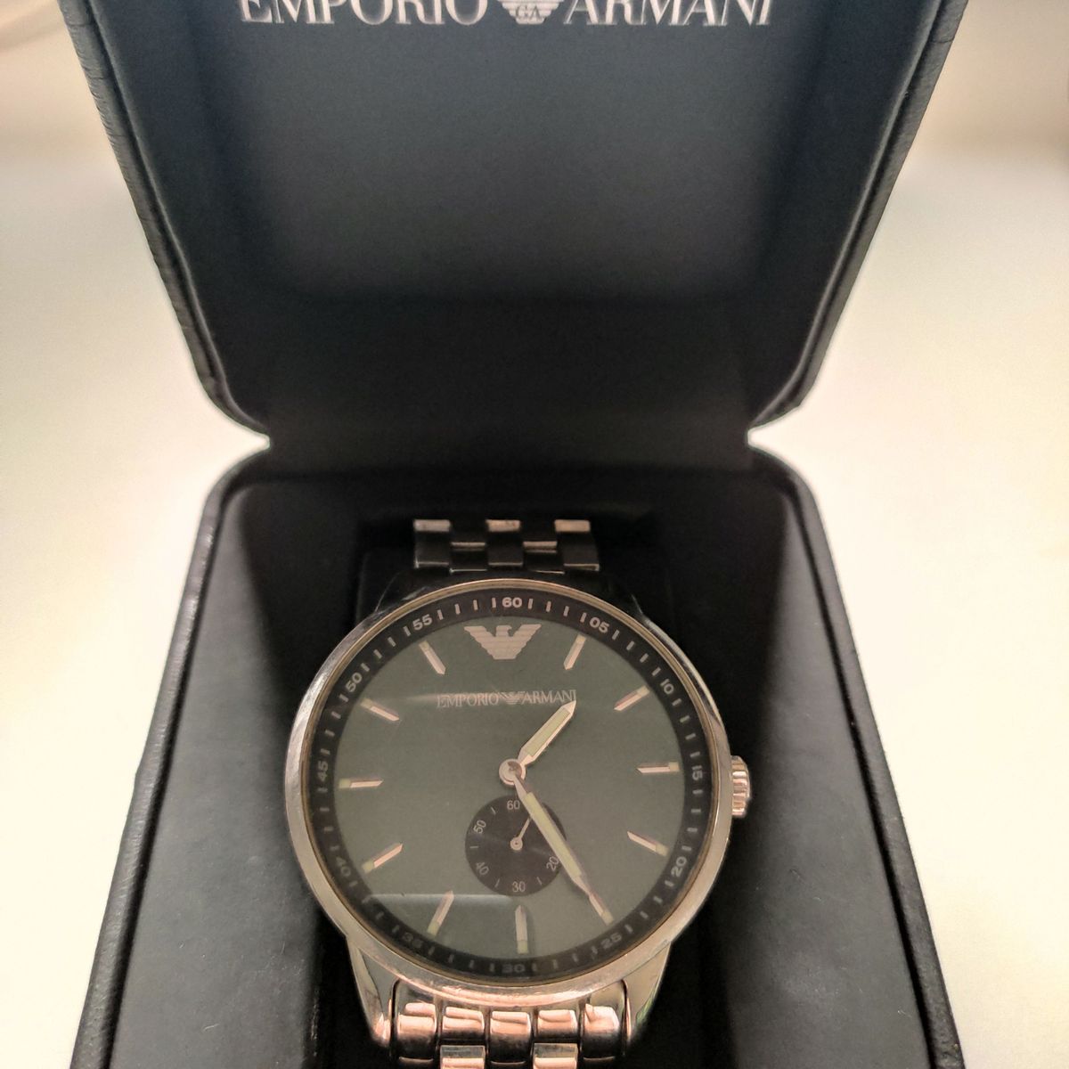 Emporio armani shop watch waterproof