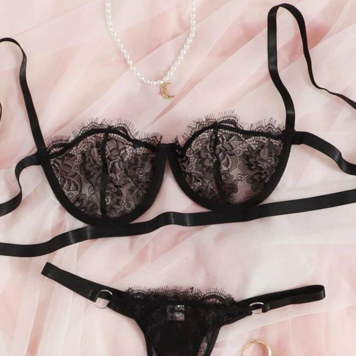 Sutiã Preto de Renda Modelo Meia Taça com Transparência, Lingerie Feminina  Lasso Nunca Usado 87879758