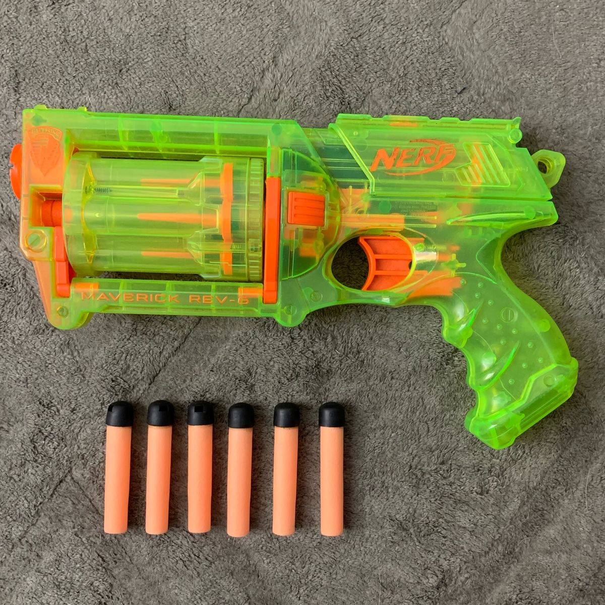 Lança Dardos Nerf - Maverick REV-6