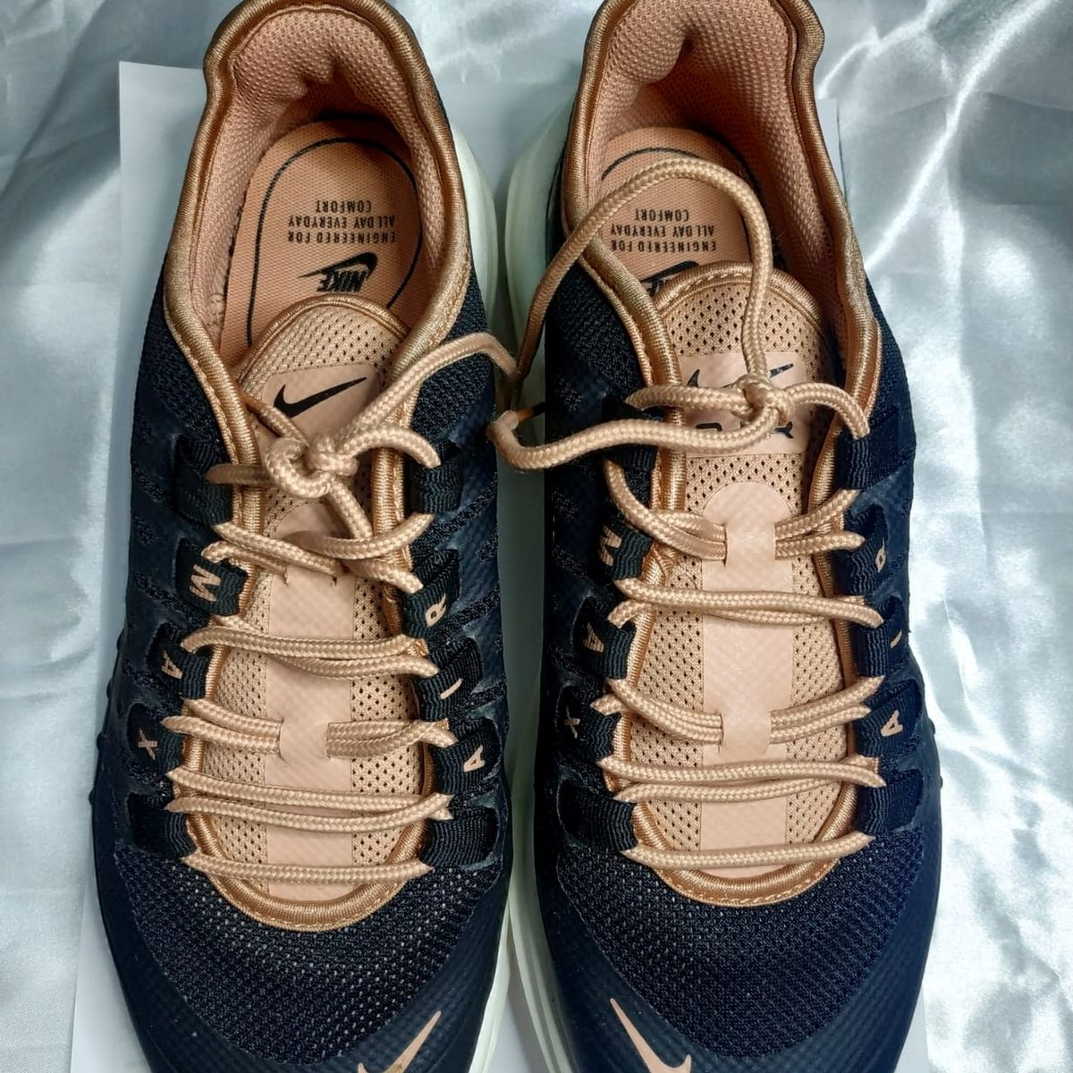 Nike air max axis black and rose gold 2025