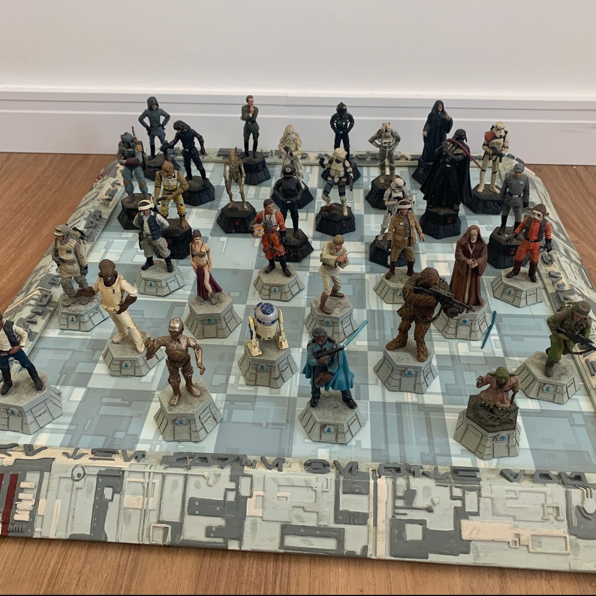 Xadrez Star Wars Coleção de chumbo (64 personagens) - Hobbies e coleções -  Irajá, Rio de Janeiro 1258068131