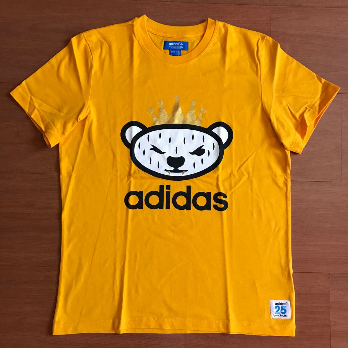 camiseta adidas originals amarela