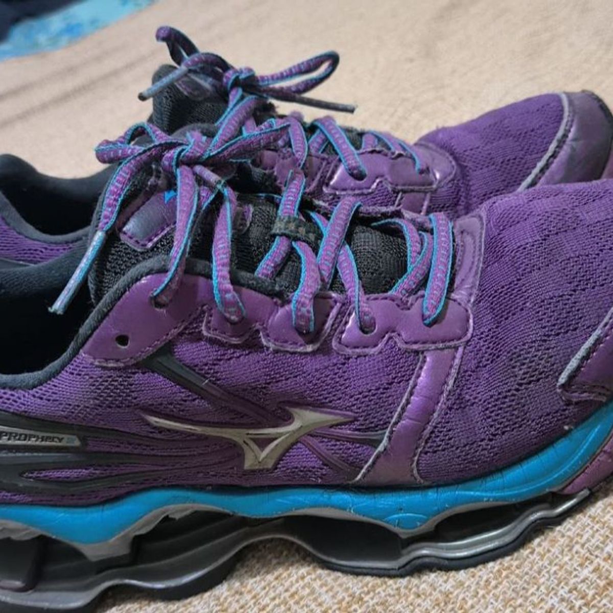 Mizuno prophecy 2 2024 roxo com amarelo