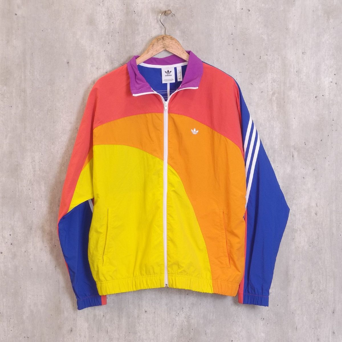 Casaco colorido hot sale adidas