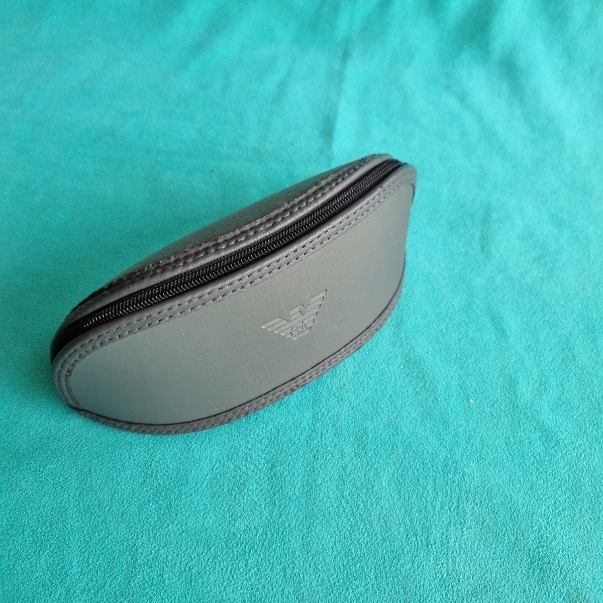 Emporio armani deals glasses case