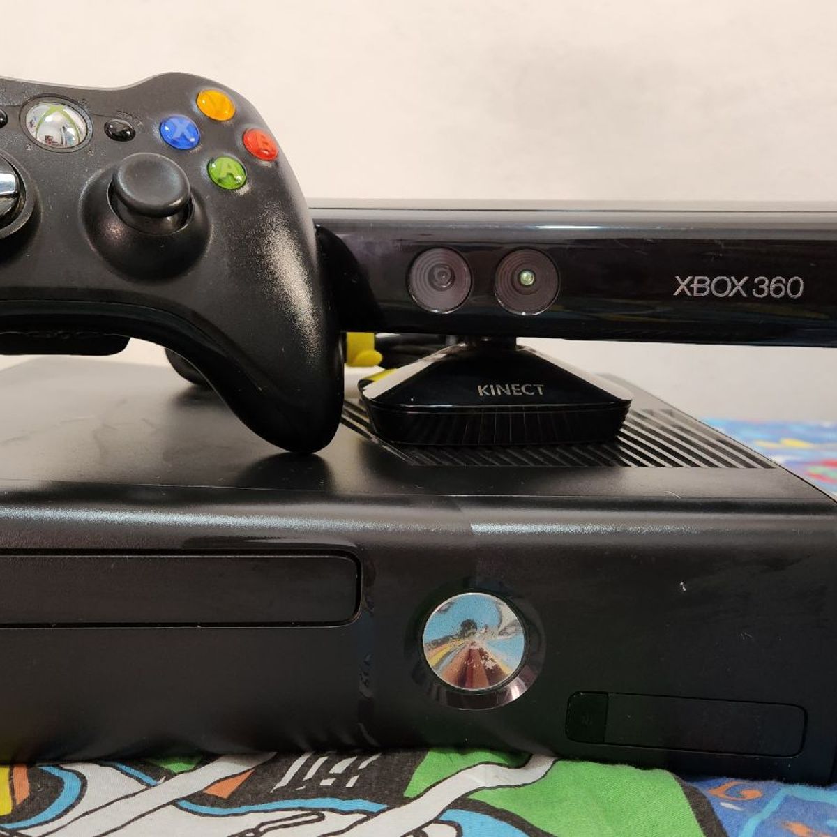 Xbox 360 Bloqueado+Kinect+Dois Jogos+Controle