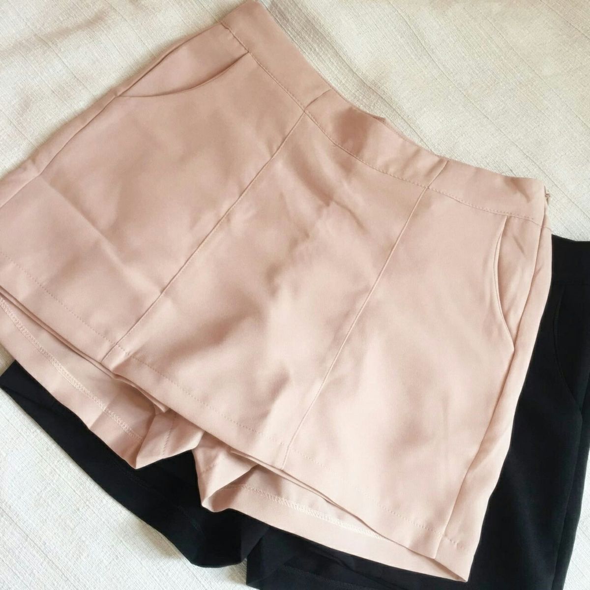 short saia nude