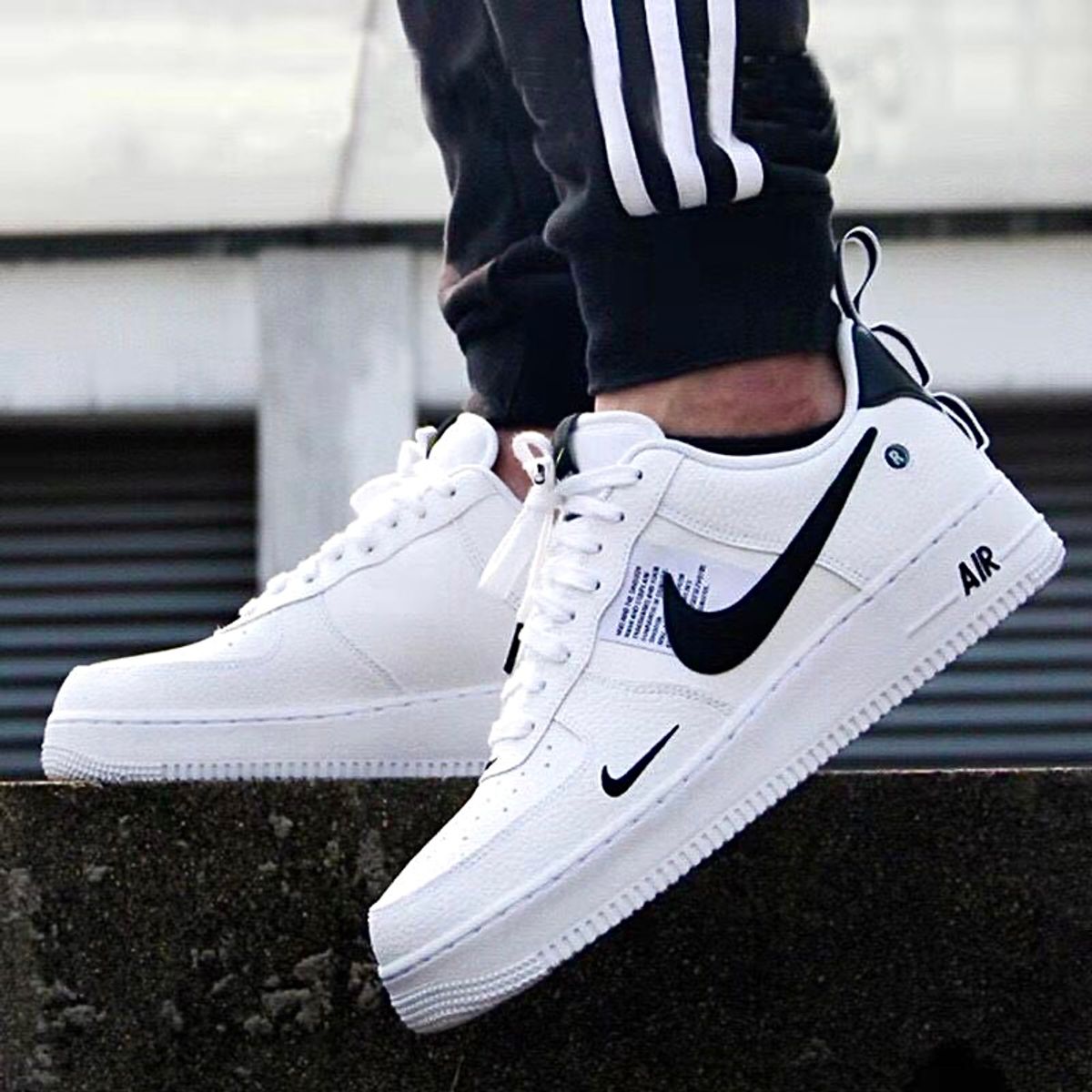 Air force 1 store branco e preto