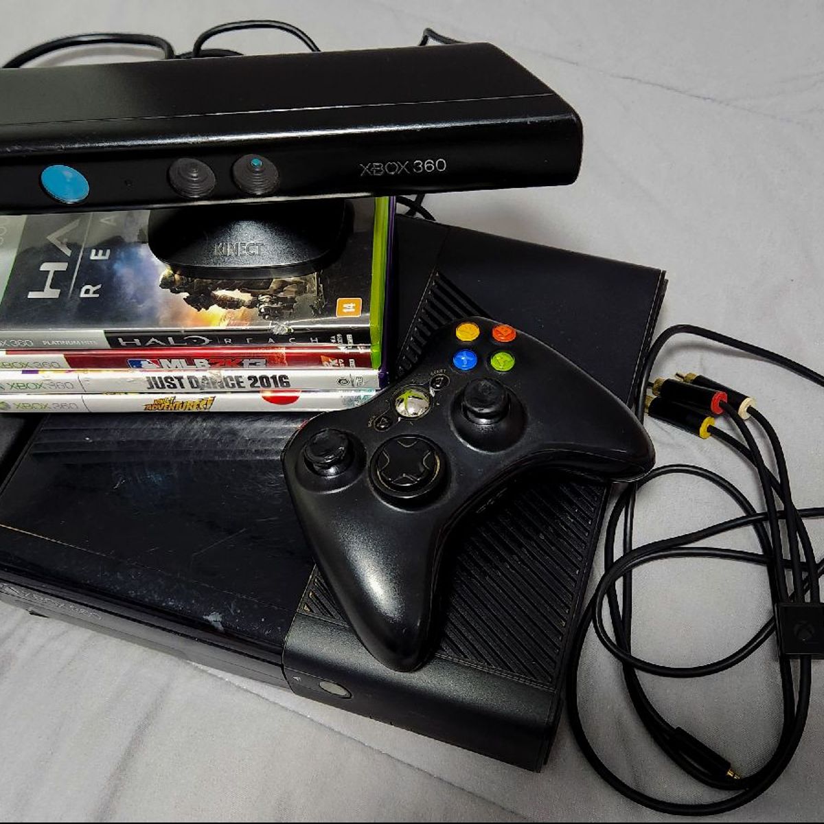 xbox 360 slim + jogos + controles + kinect + cds originais - Valentes Games