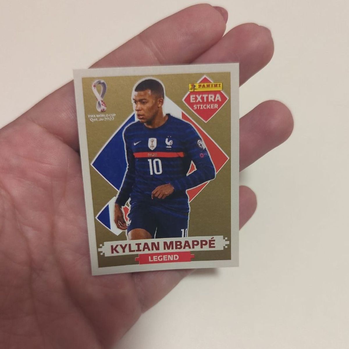 FIGURINHA EXTRA WORLD CUP QATAR - OURO - KYLIAN MBAPPÉ