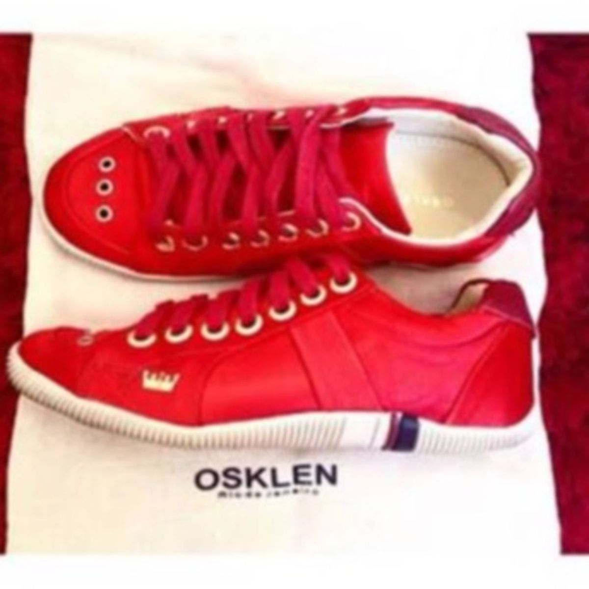 tenis osklen vermelho feminino