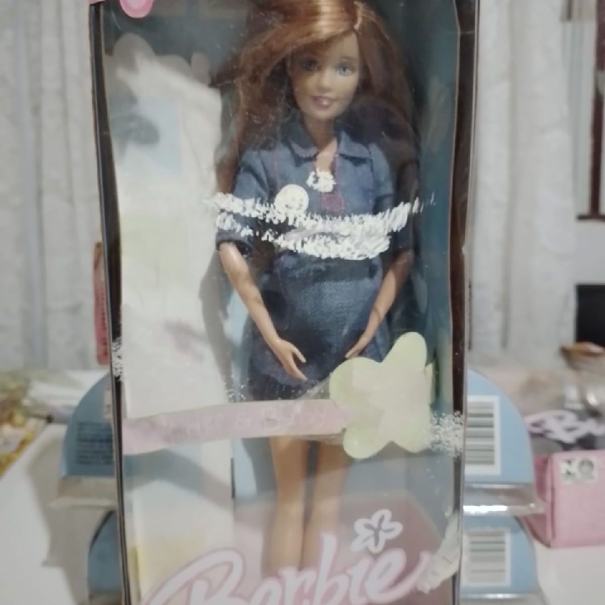 Nane on X: @anamnesias Eu tive a Barbie grávida falsa. Sempre achei que  era coisa só de produto pirata, fiquei sabendo com o filme que houve uma  original um dia  /